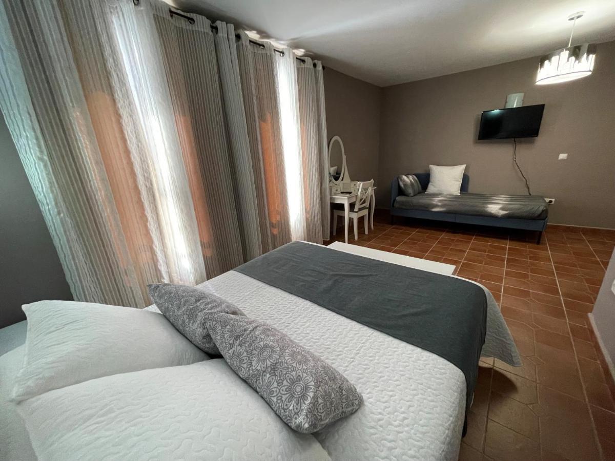 Hostal El Griel No Disponemos De Recepcion Fisica แอร์วาส ภายนอก รูปภาพ