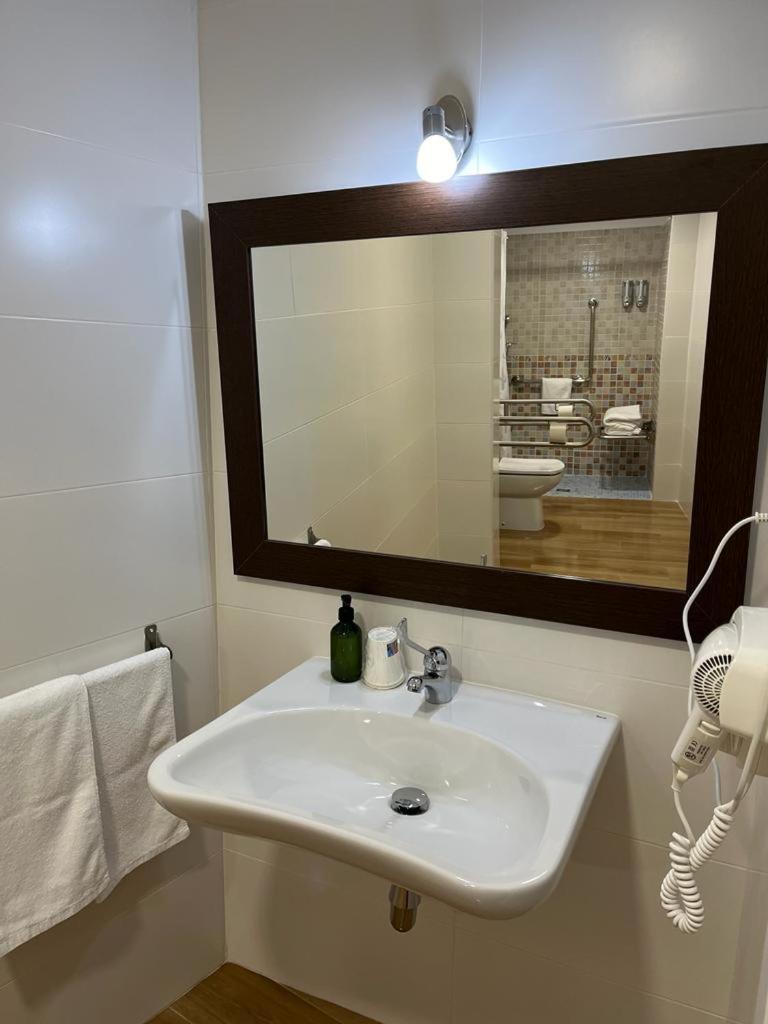 Hostal El Griel No Disponemos De Recepcion Fisica แอร์วาส ภายนอก รูปภาพ